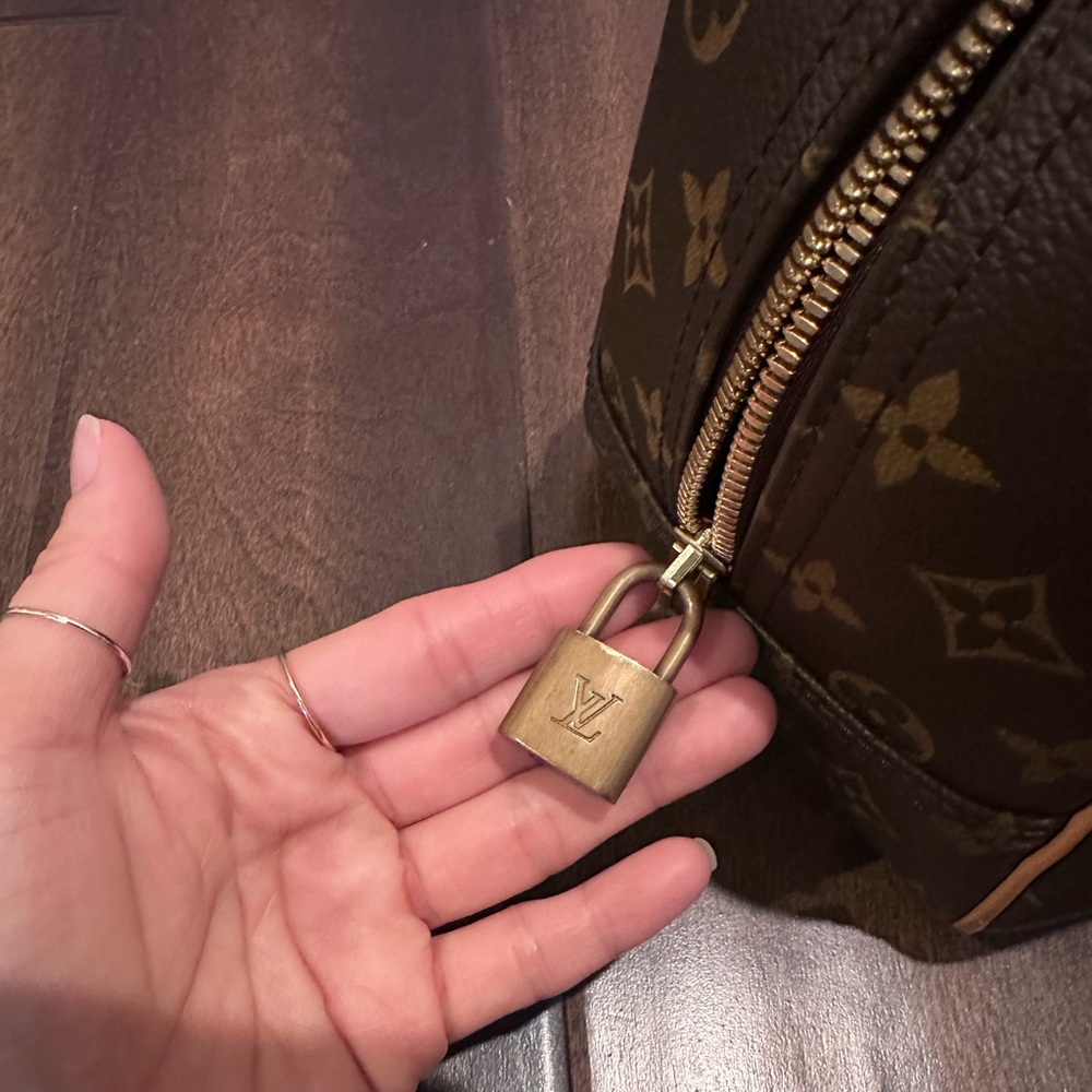 LV - Picture 5 of 13